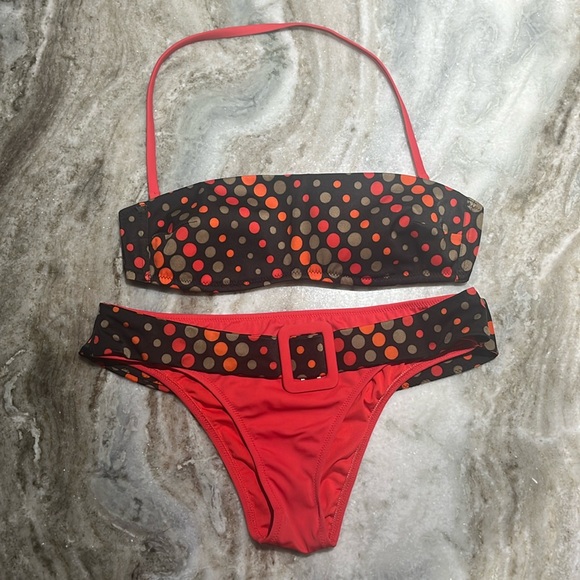 Mix and match European brand Calzedonia bikinis! - Picture 2 of 6